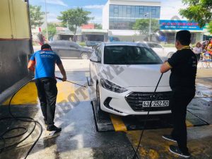 Rửa xe bọt tuyết