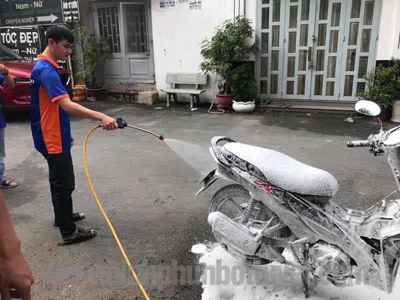 binh-phun-bot-tuyet-thua-thien-hue