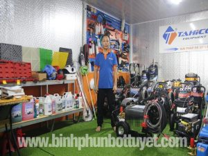 binh-phun-bot-tuyet