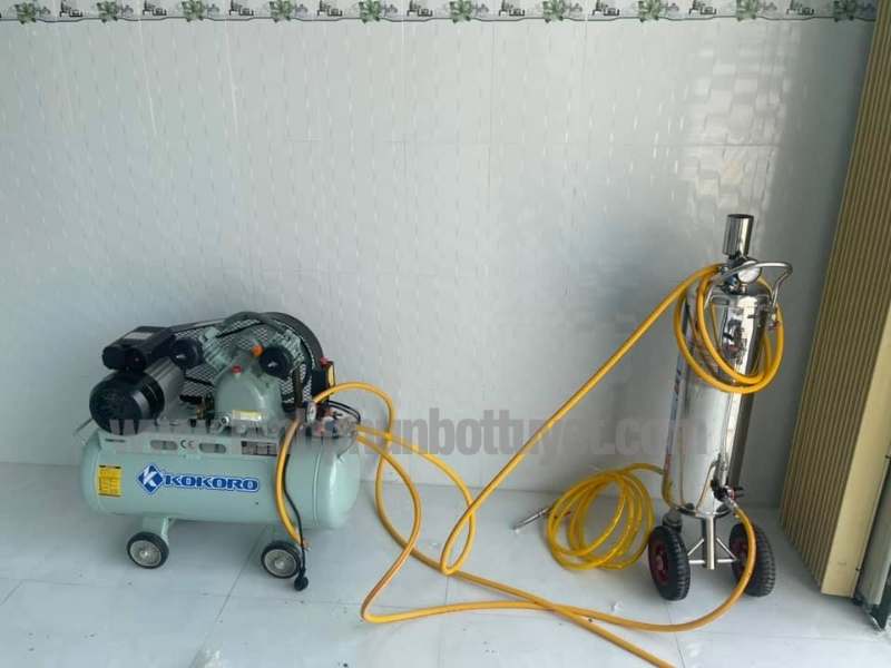 binh-khong-phun-duoc-bot-tuyet-3
