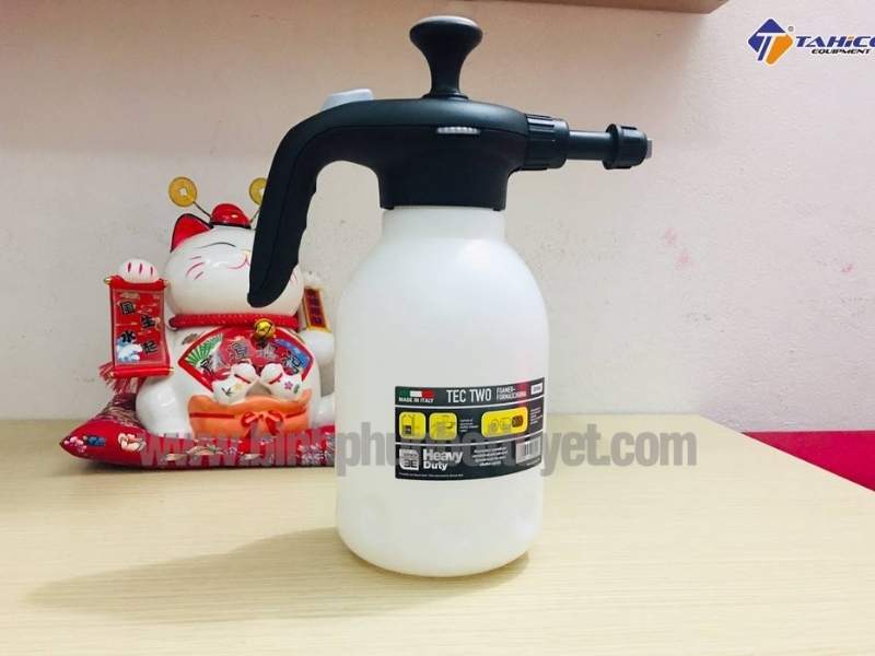 binh-phun-bot-tuyet-1