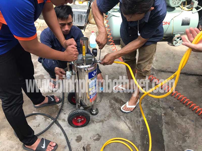 phu-kien-binh-bot-tuyet-1
